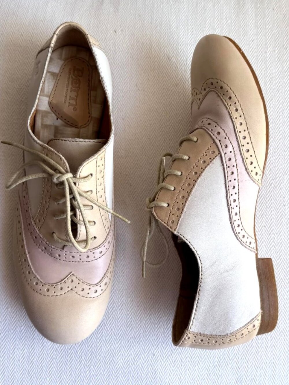 Born Bristol Women's Colorblock Leather Wingtip Oxfords Brogues 7M Style D37037 - Picture 2 of 13